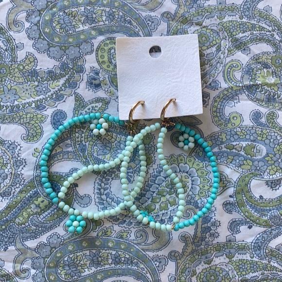 Free People turquise color earrings - Picture 3 of 6